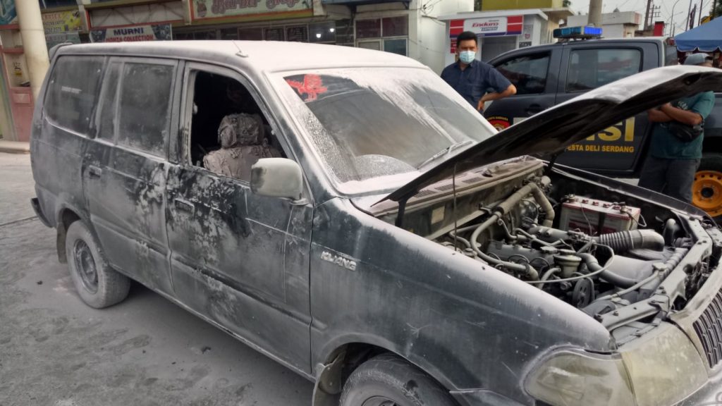 Pusat Mobil Bekas Kebakar