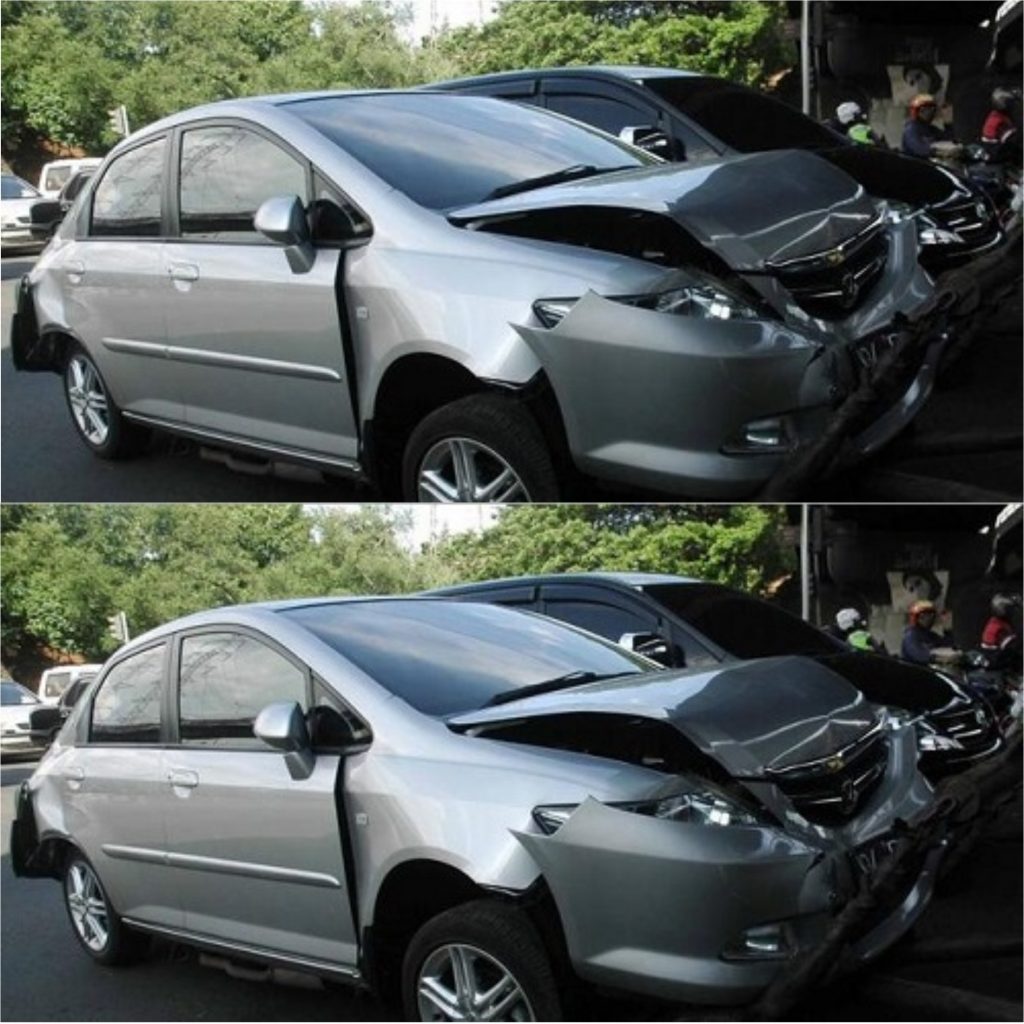 Mobil Bekas Tabrak Jawa Timur