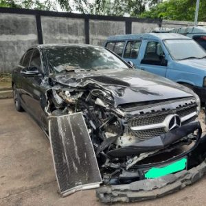 Mobil Bekas Tabrak Magelang