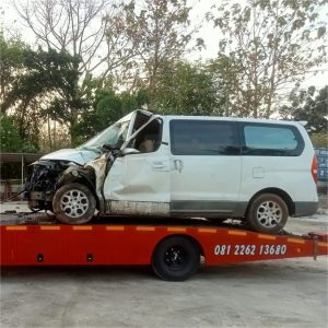 Lelang Mobil Ringsek di karawang 