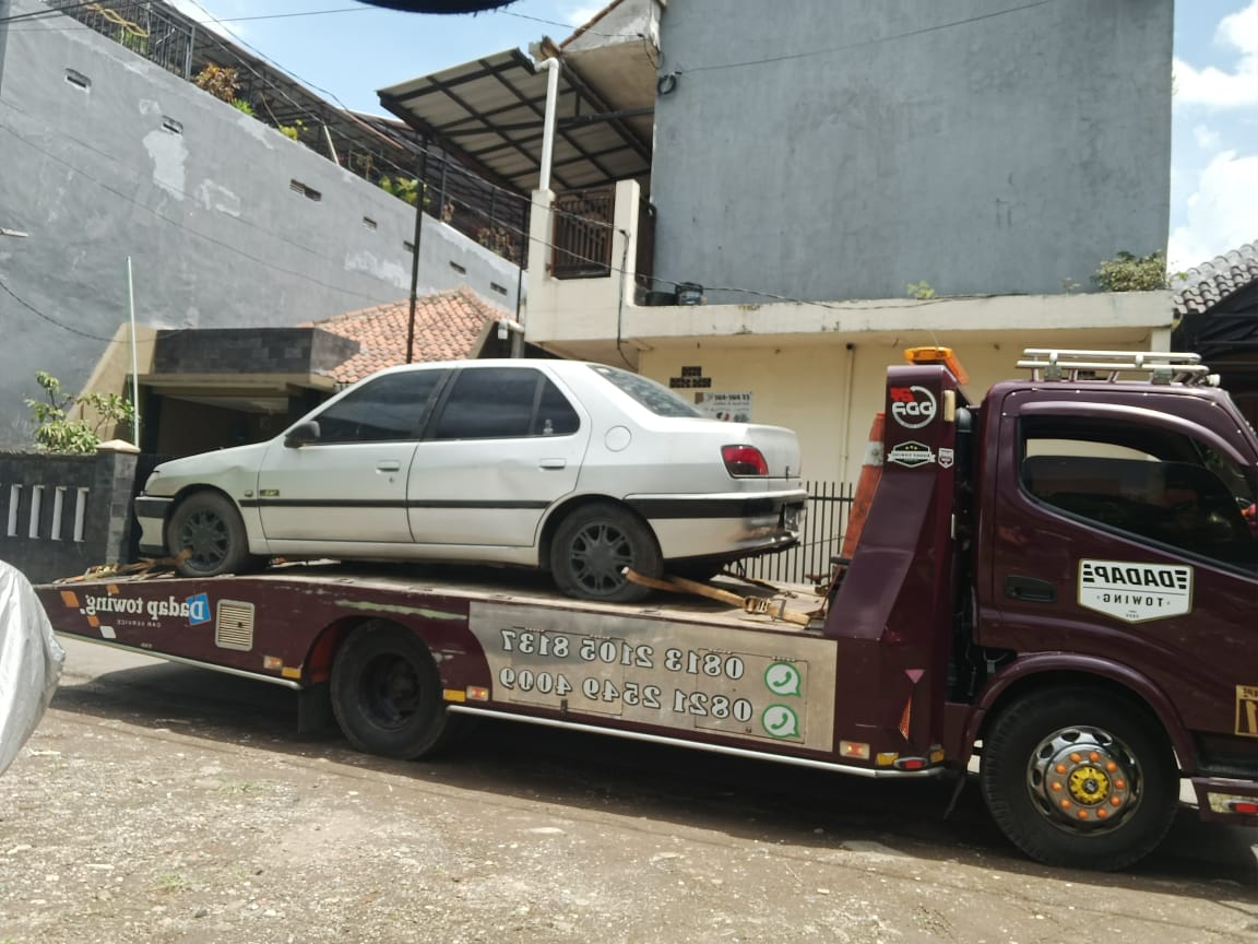 Jual Mobil Cacat Tabrakan Tangerang