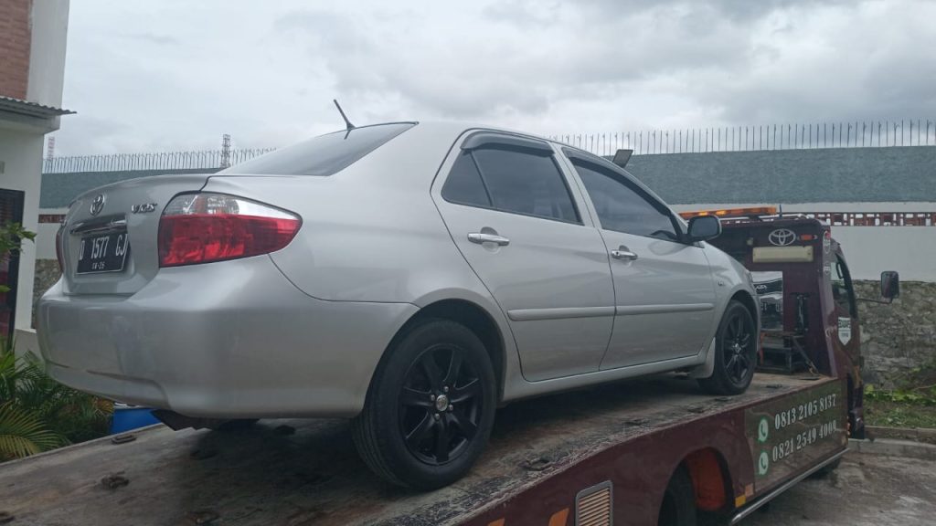 Lelang Mobil Kecelakaan Depok 0817-0798-030