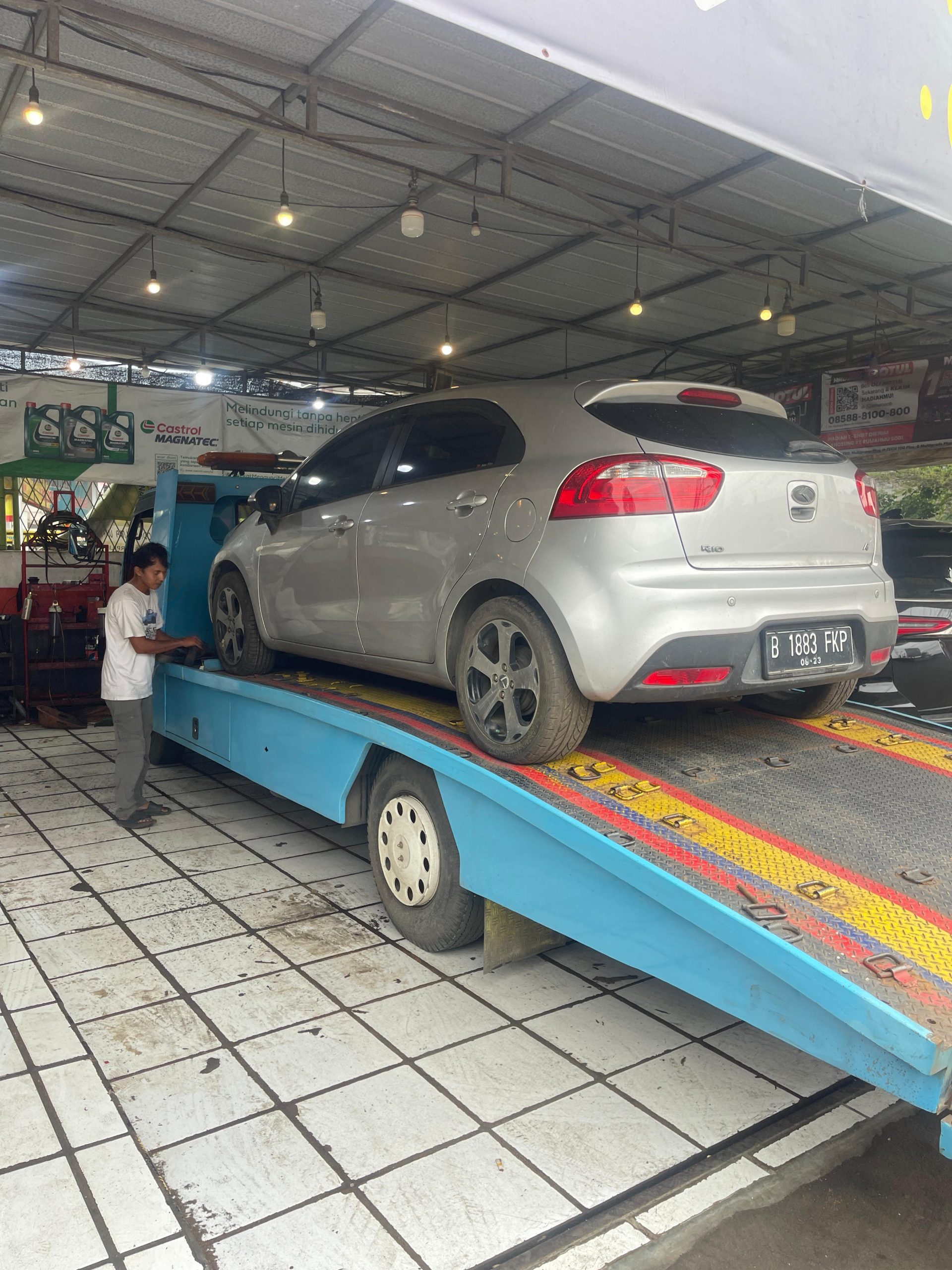 Lelang Mobil Kecelakaan Tangerang 