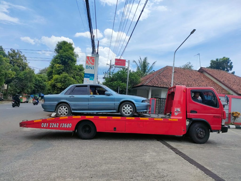 Jual Mobil Tabrakan Depok