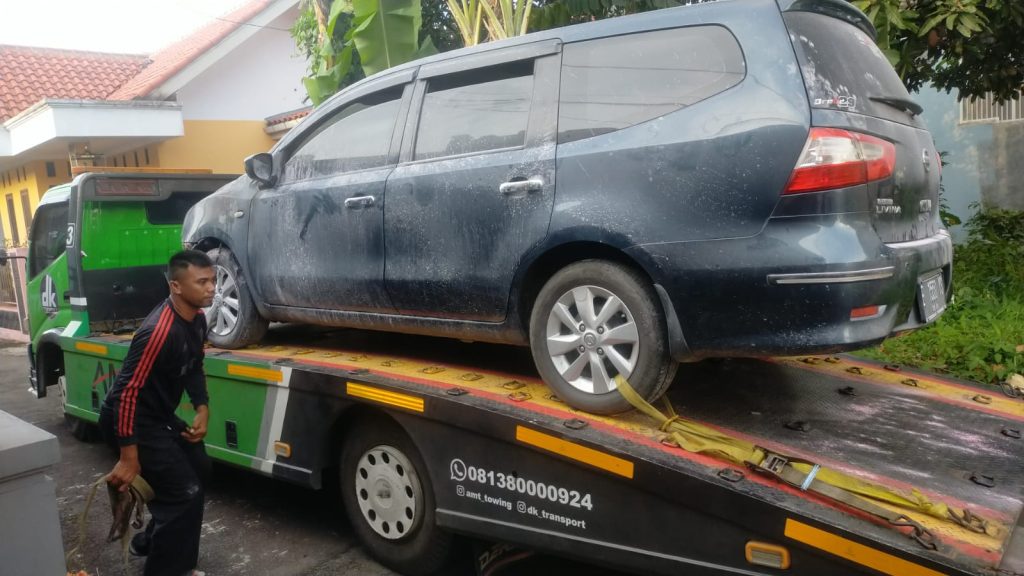 Lepas Mobil Penyok Tangerang 0817-0798-030