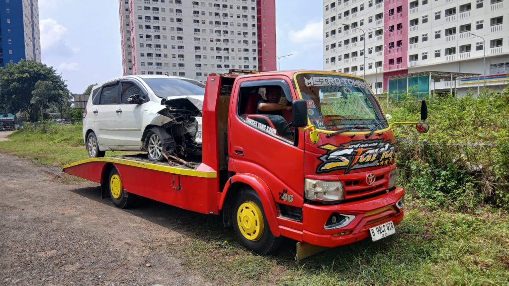 Jual Mobil Rusak Surabaya 0817-0798-030