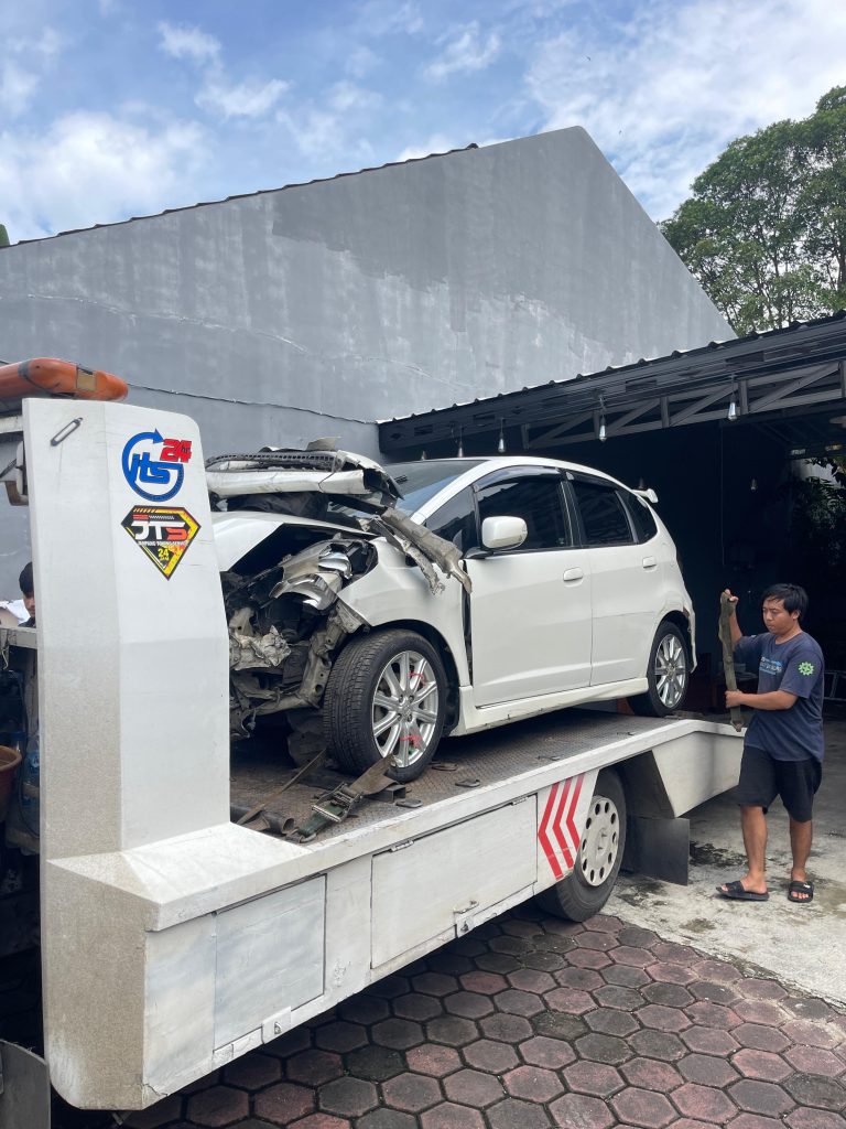 Jual Mobil Bekas Penyok Jawa Timur 0817-0798-030