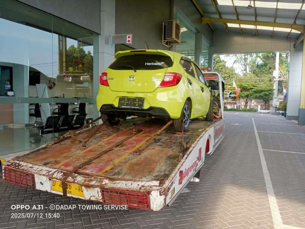 Borong Mobil Bekas Kondisi Rusak